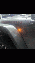 Side fender turn signal - 2.gif
